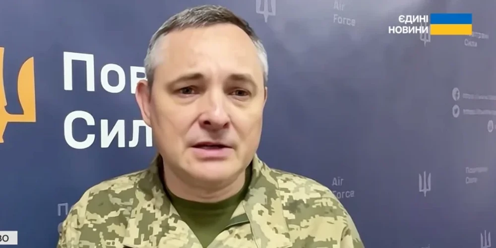 Скриншот відео / Youtube — Юрій Ігнат під час ефіру телемарафону «Єдині новини»